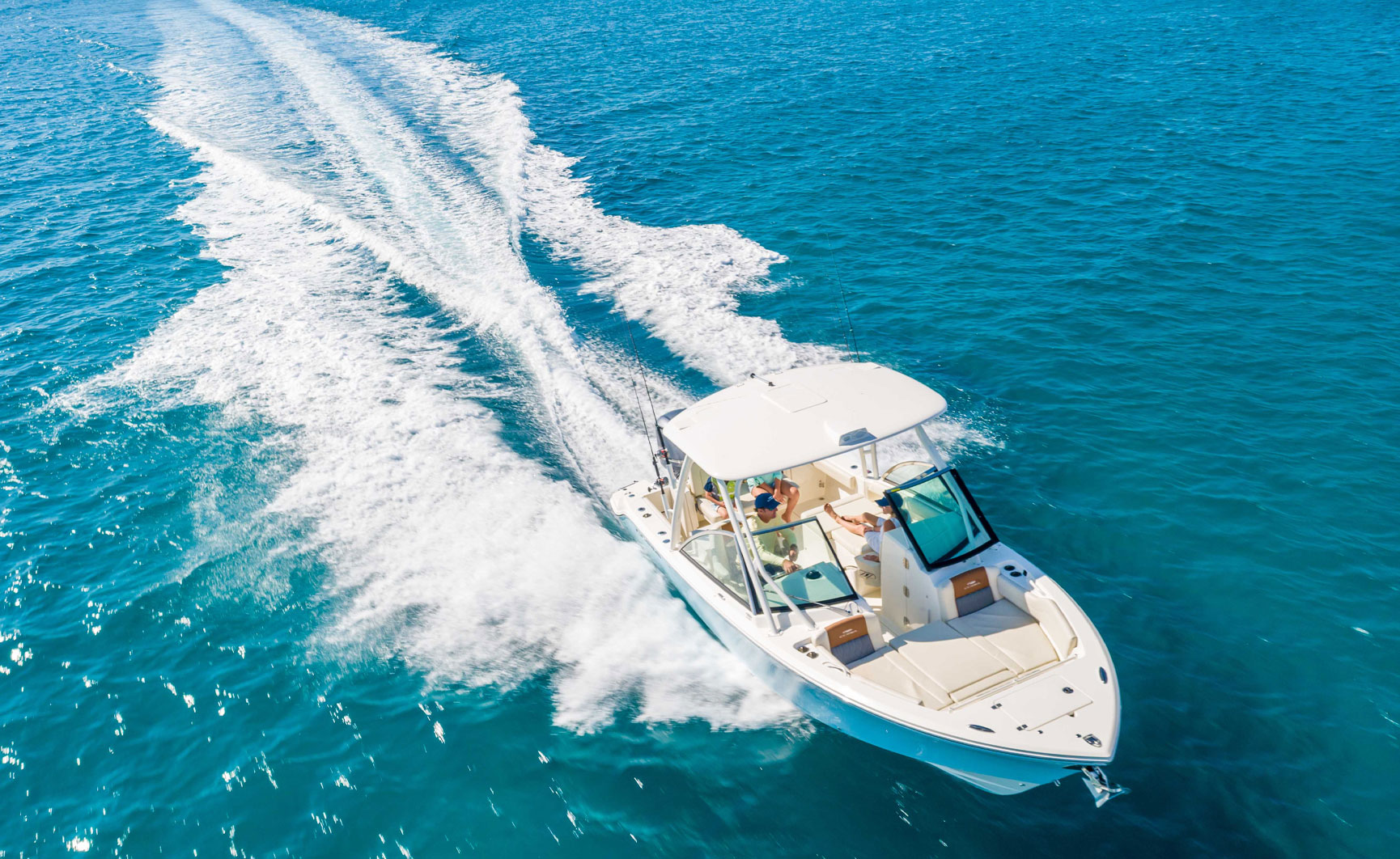 240DC boat on water