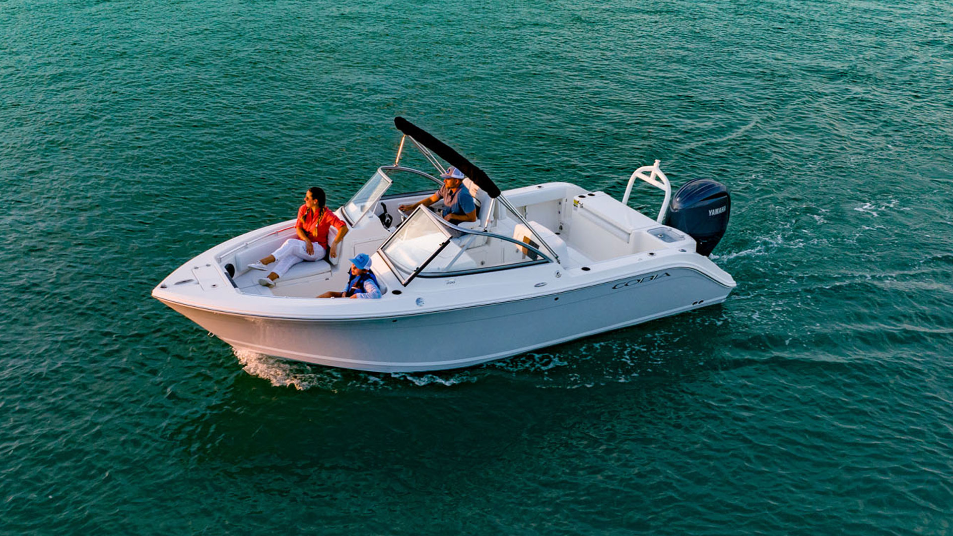 Cobia 220 Dual Console Lifestyle