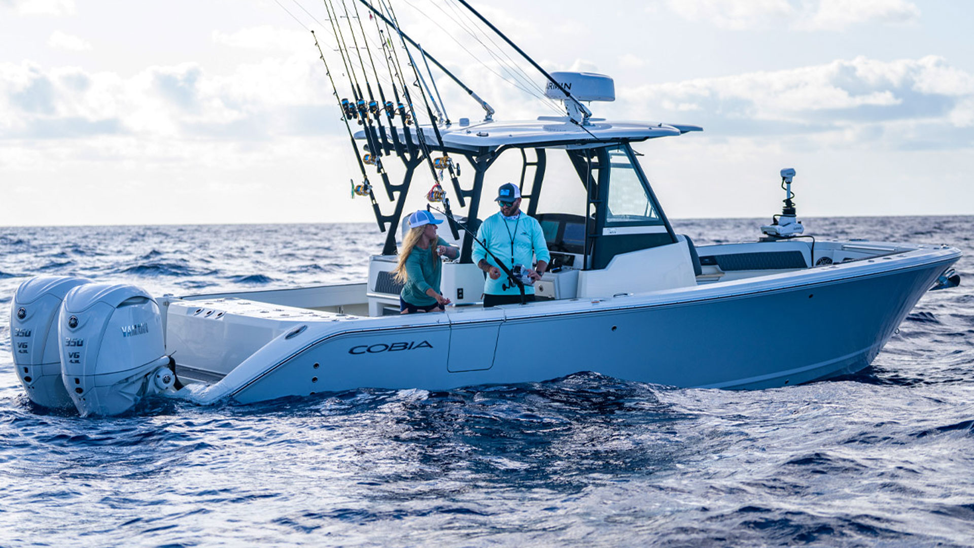 Cobia 305 Center Console Showcase