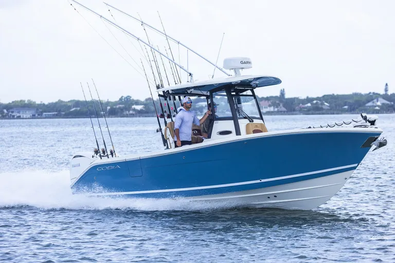 Cobia 265 CC Open Lifestyle