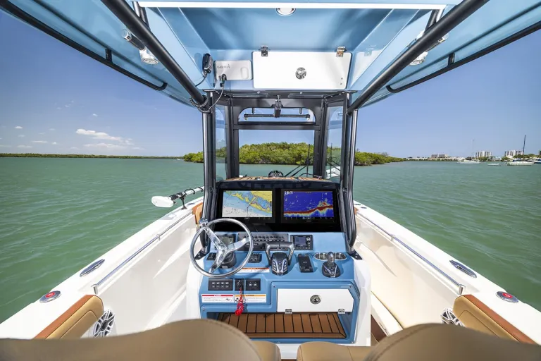 Cobia 265 CC Open Detail