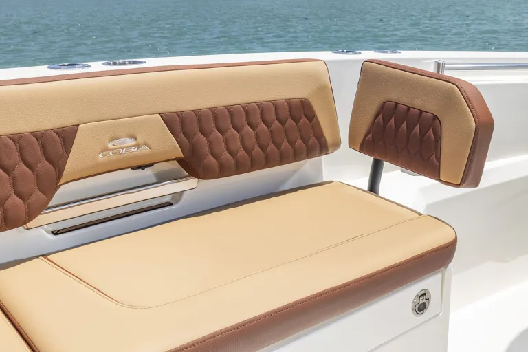 Cobia 265 CC Open Detail