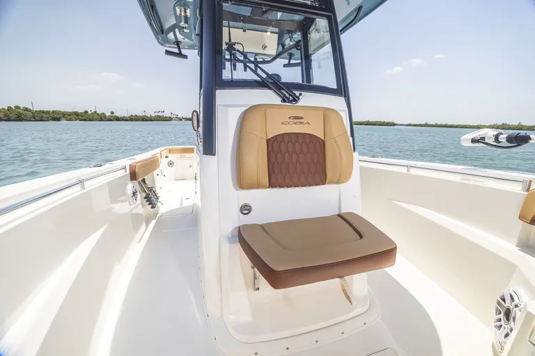 Cobia 265 CC Open Detail